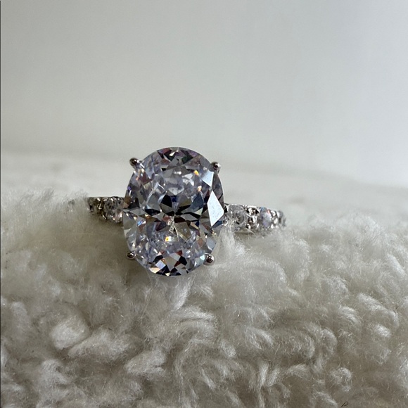 Sterling Silver CZ Ring | 925 NVC | Size 5 - Picture 4 of 6